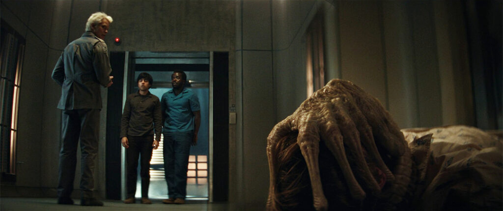 Alien: Earth - Kirsh unexpectedly helps Slightly and Smee escape