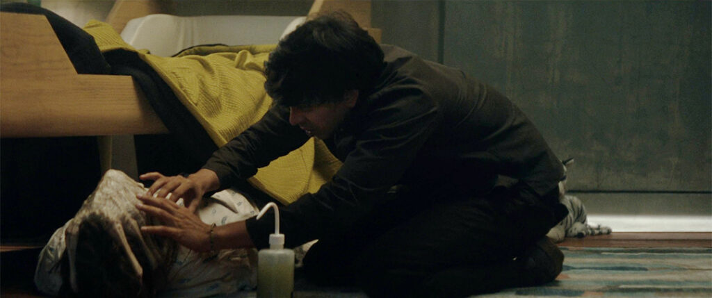 Alien: Earth - Slightly with Arthur and the Facehugger in his bedroom