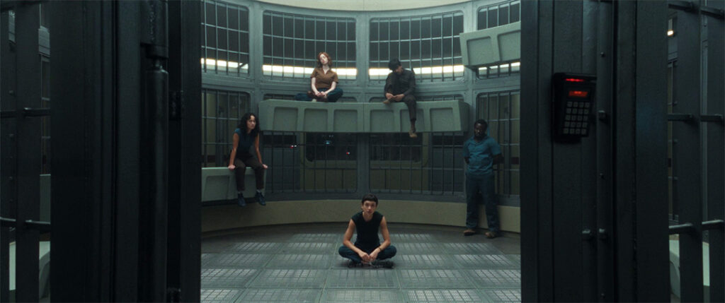 Alien: Earth - The hybrids confined in a cell